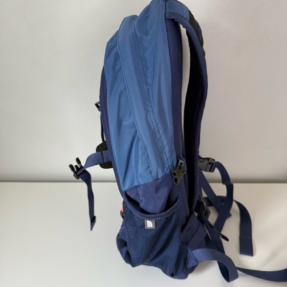 The North Face Recon Backpack Hiking School Laptop Outdoor‎ Blue Pink Orange - Picture 4 of 15